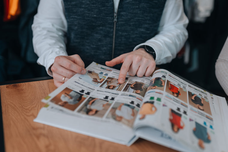 Musterkatalog für Textildruck und Stickerei – Beratung bei Top Textil in Hofkirchen im Traunkreis